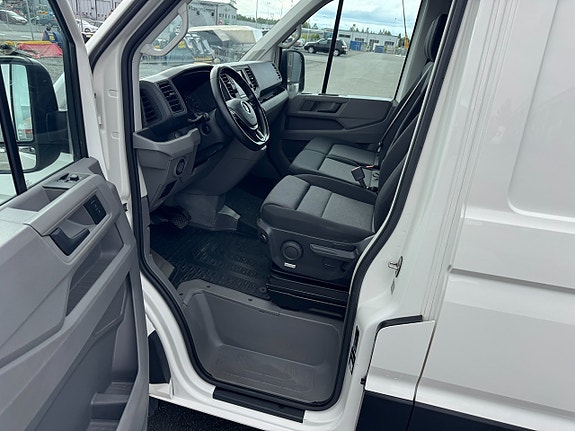 Volkswagen Crafter 35 9 of 27