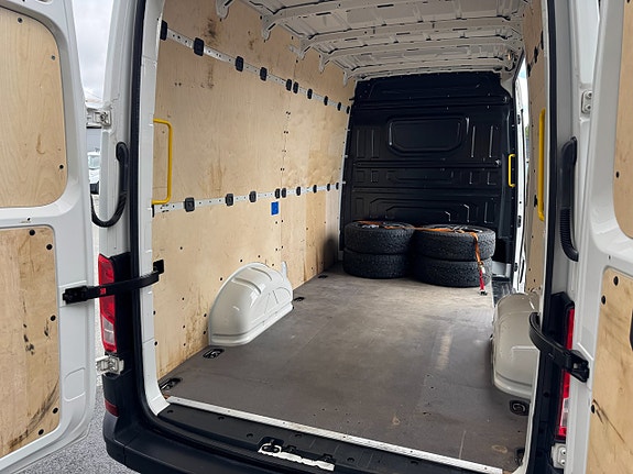 Volkswagen Crafter 35 23 of 27