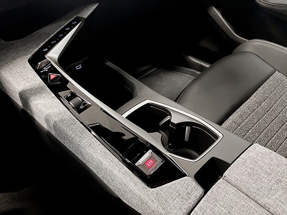 Peugeot 5008 14 of 14
