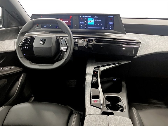 Peugeot 5008 3 of 14