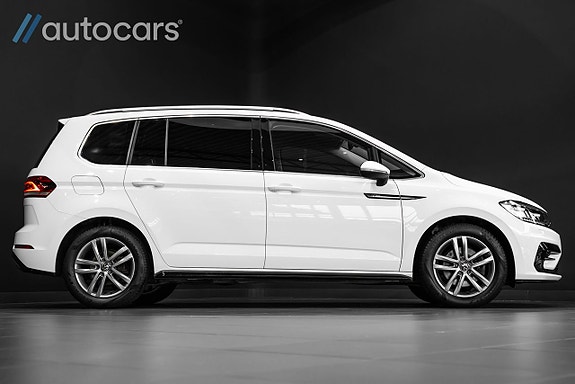 Volkswagen Touran 2 of 30