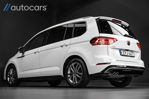Volkswagen Touran 4 of 30