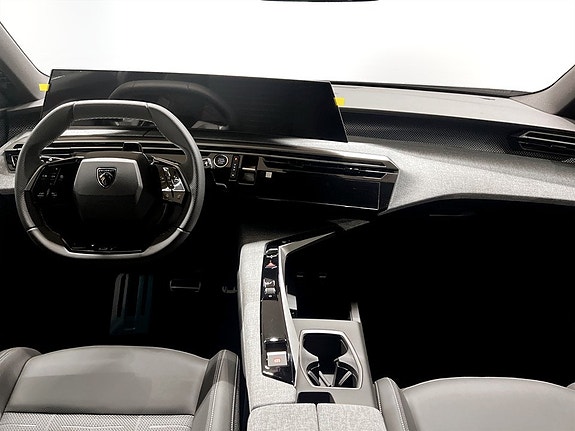 Peugeot 5008 3 of 14