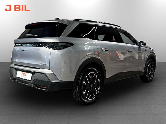 Peugeot 5008 2 of 14