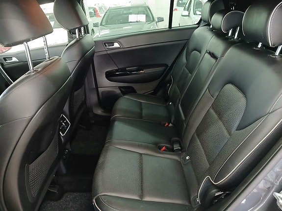 Kia Sportage 14 of 27