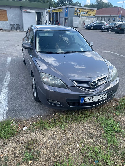 Mazda 3 2 of 6
