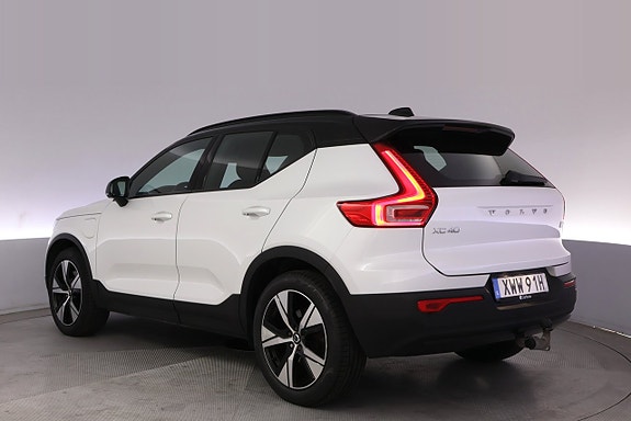 Volvo XC40 4 of 27