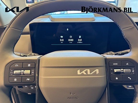 Kia Seltos 10 of 27