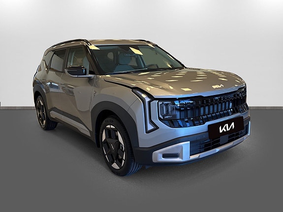 Kia Seltos 3 of 27