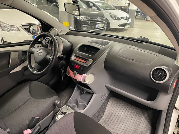 Toyota Aygo 10 of 21