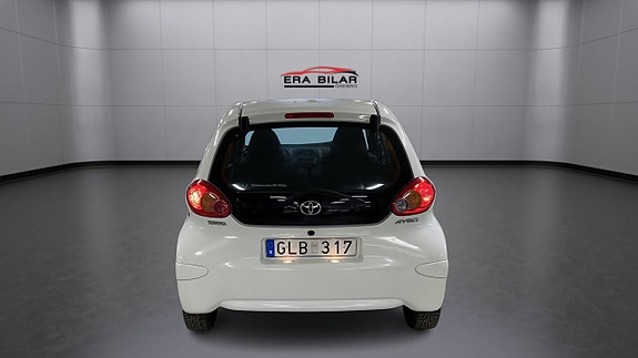 Toyota Aygo 5 of 21