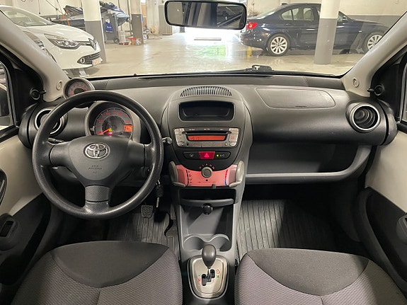 Toyota Aygo 13 of 21