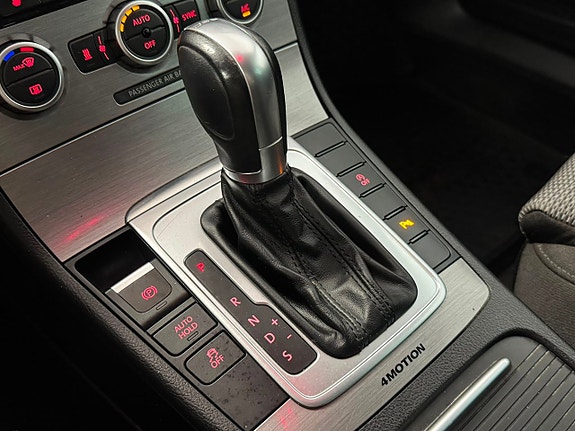 Volkswagen Passat 20 of 30