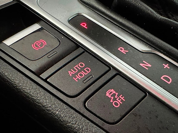 Volkswagen Passat 22 of 30