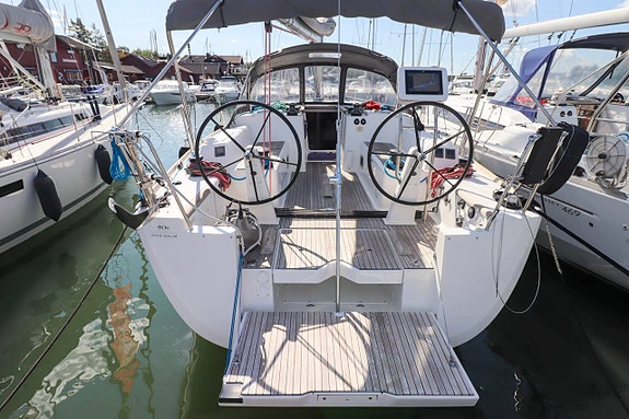 Dufour 40E Performance - 2010 2 of 12