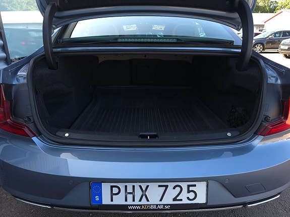 Volvo S90 15 of 15