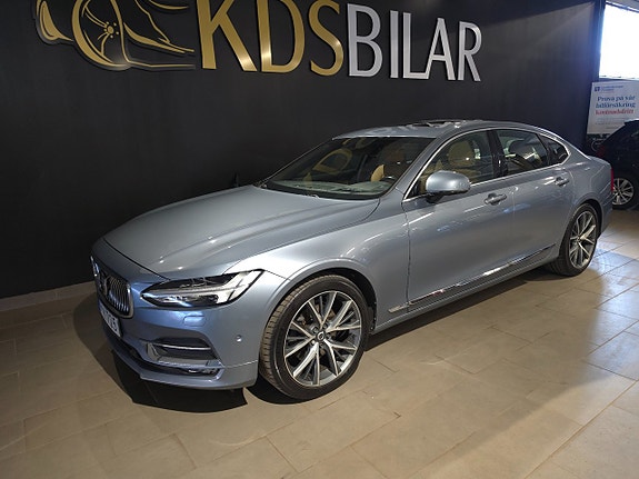 Volvo S90 2 of 15