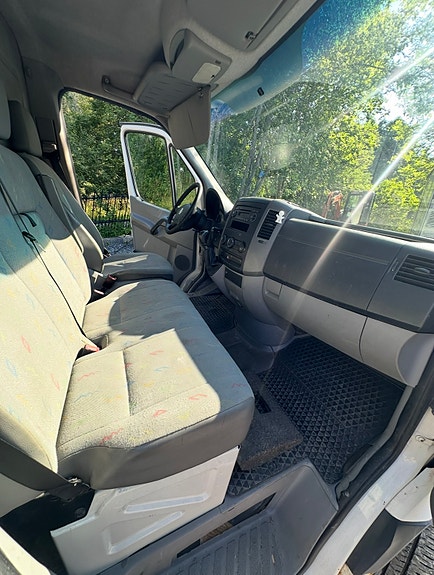 Volkswagen Crafter 4 of 8