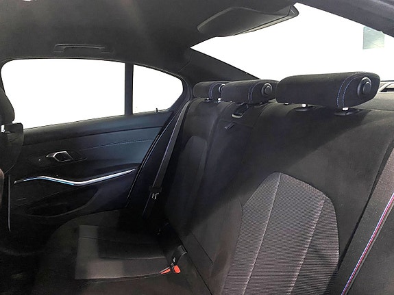 BMW 330e 9 of 13