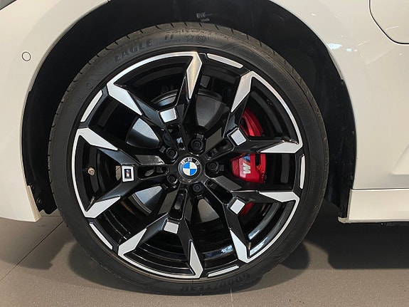 BMW 330e 3 of 13