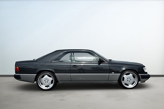 Mercedes-Benz 230 CE 6 of 28