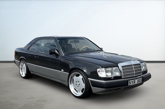 Mercedes-Benz 230 CE 7 of 28
