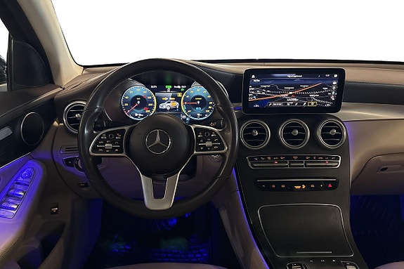Mercedes-Benz GLC300 de 8 of 24