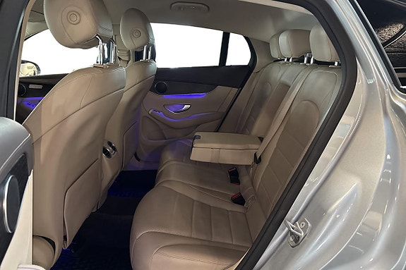 Mercedes-Benz GLC300 de 23 of 24