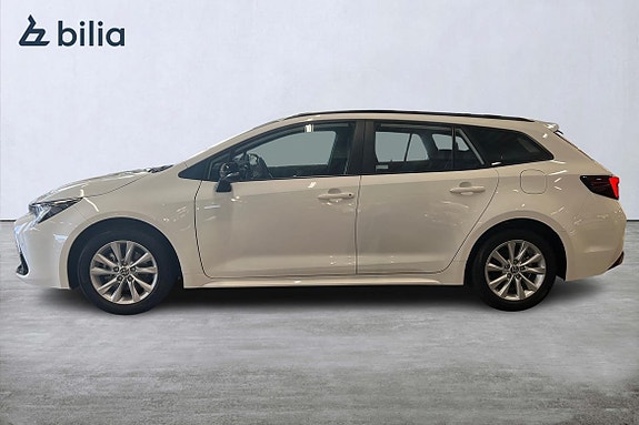 Toyota Corolla 3 of 19