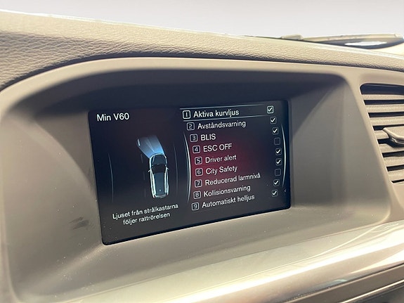 Volvo V60 15 of 20