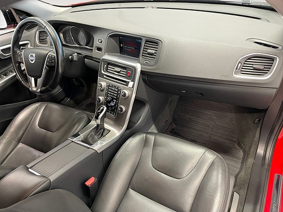Volvo V60 12 of 20