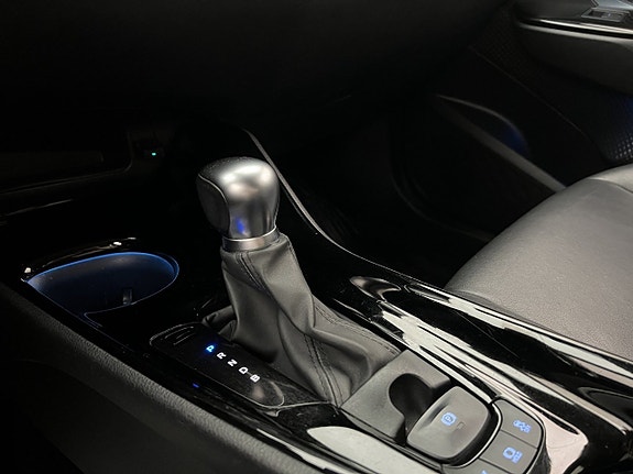 Toyota C-HR 24 of 30