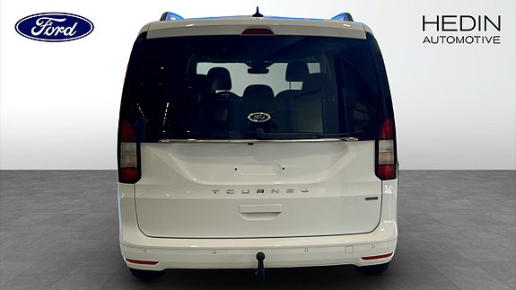 Ford Connect Tourneo 7 of 9