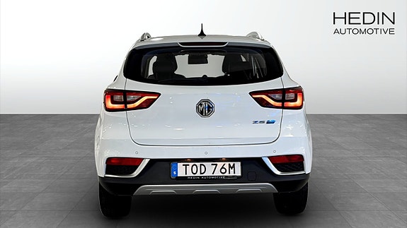 MG ZS 7 of 13