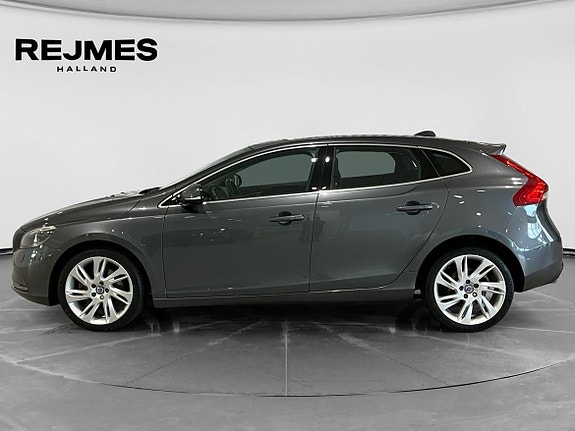 Volvo V40 7 of 13