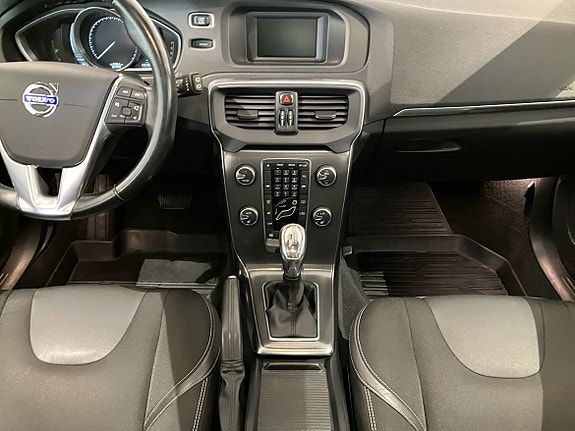 Volvo V40 5 of 13