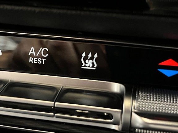 Mercedes-Benz CLA250 e 18 of 24