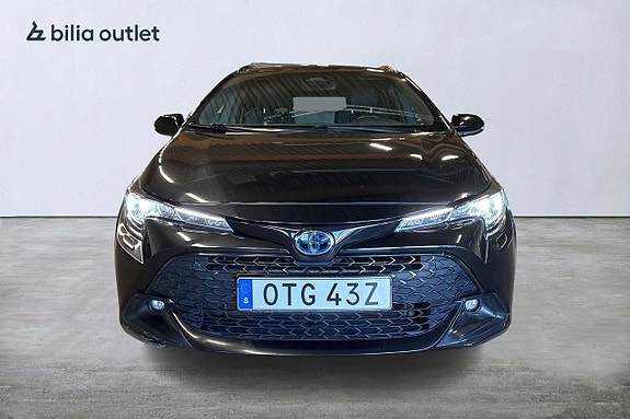 Toyota Corolla 8 of 29