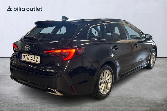 Toyota Corolla 4 of 29