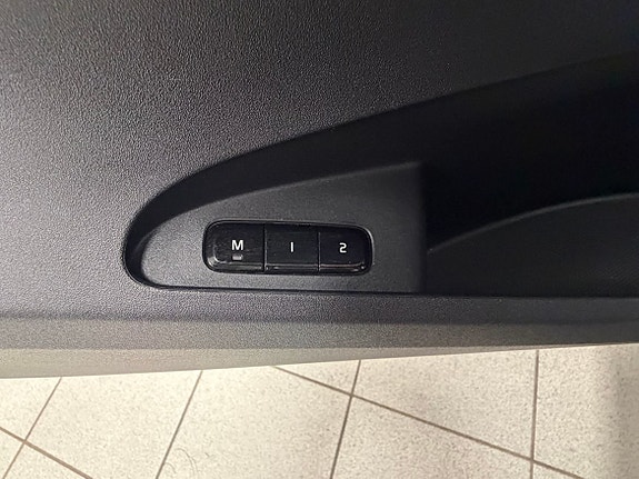 Polestar 2 6 of 22