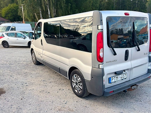 Renault Trafic 4 of 11