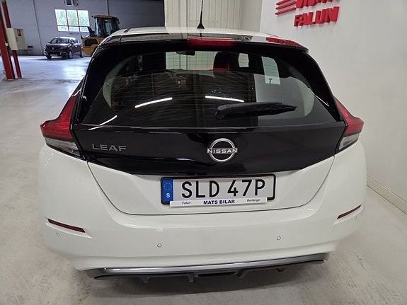 Nissan Leaf 7 of 10