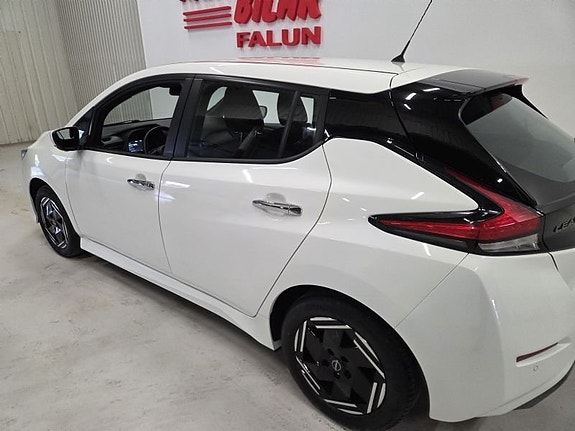 Nissan Leaf 9 of 10