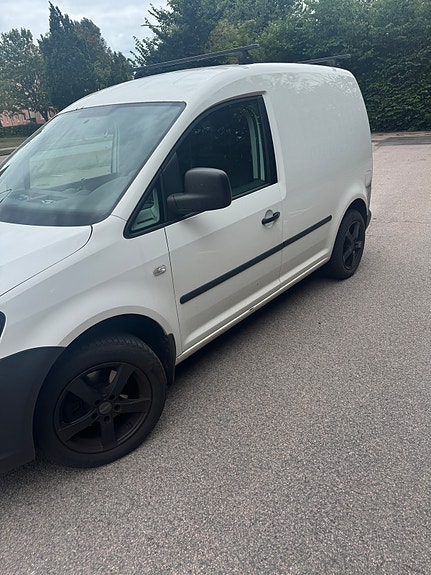 Volkswagen Caddy 2 of 11