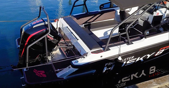 Husky R8 Pro XS med Mercury 300 R V8 elreglage 4 of 4