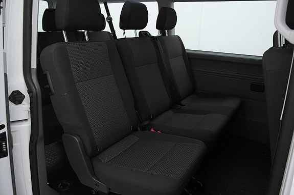 Volkswagen Caravelle 14 of 17