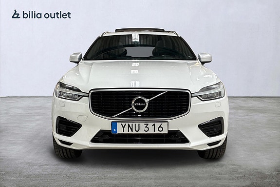 Volvo XC60 3 of 26