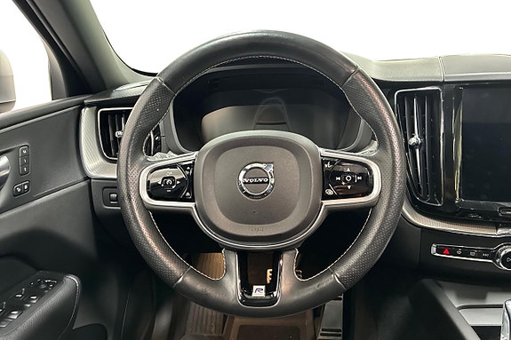 Volvo XC60 16 of 26