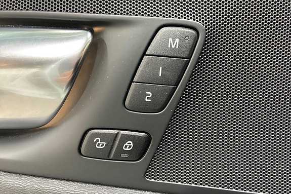 Volvo XC60 24 of 26