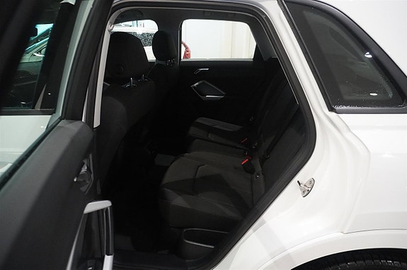 Audi Q3 6 of 11